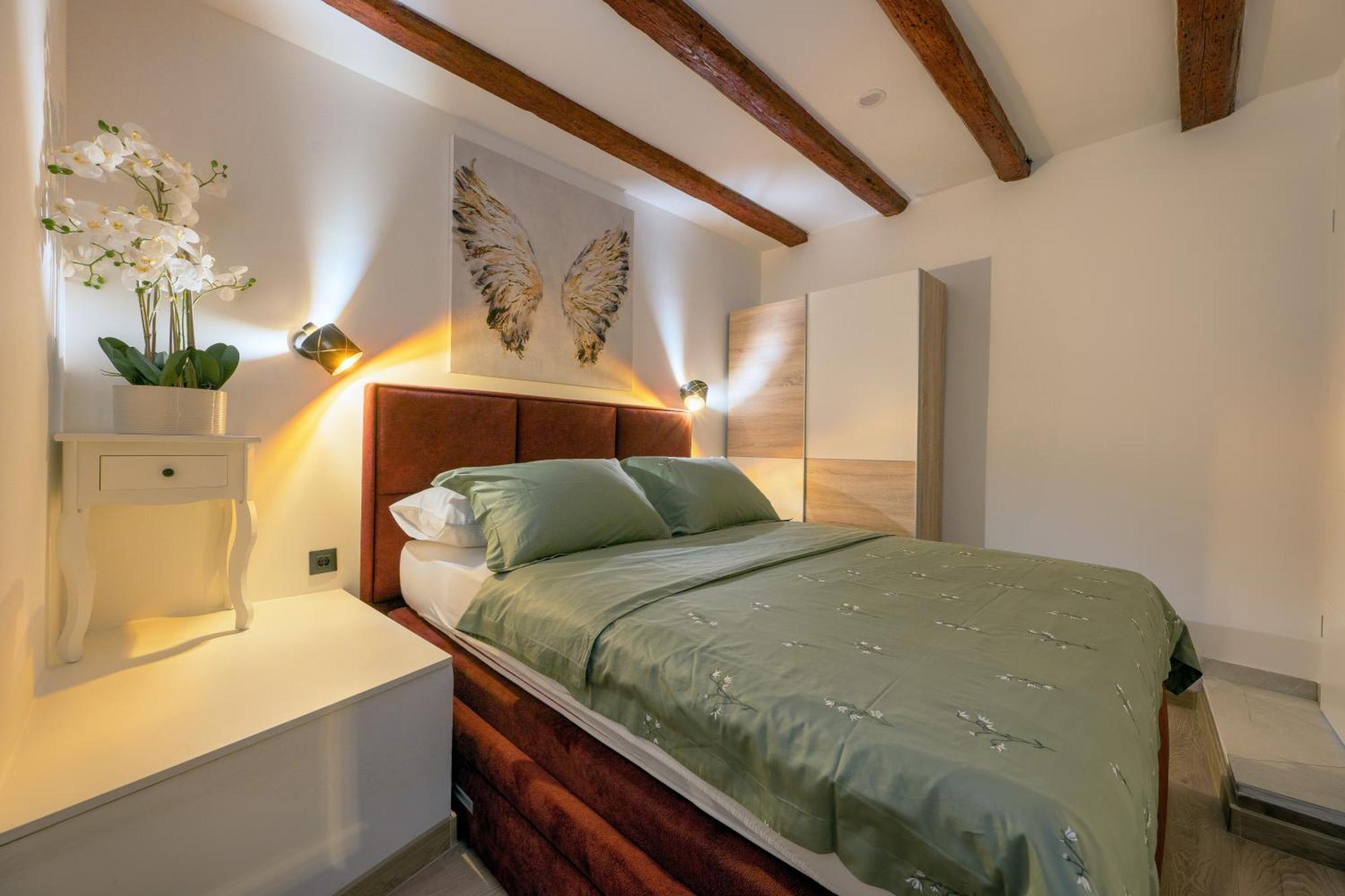 Bernard Deluxe Renovated Peaceful Old Town Gem Apartment Split Ngoại thất bức ảnh