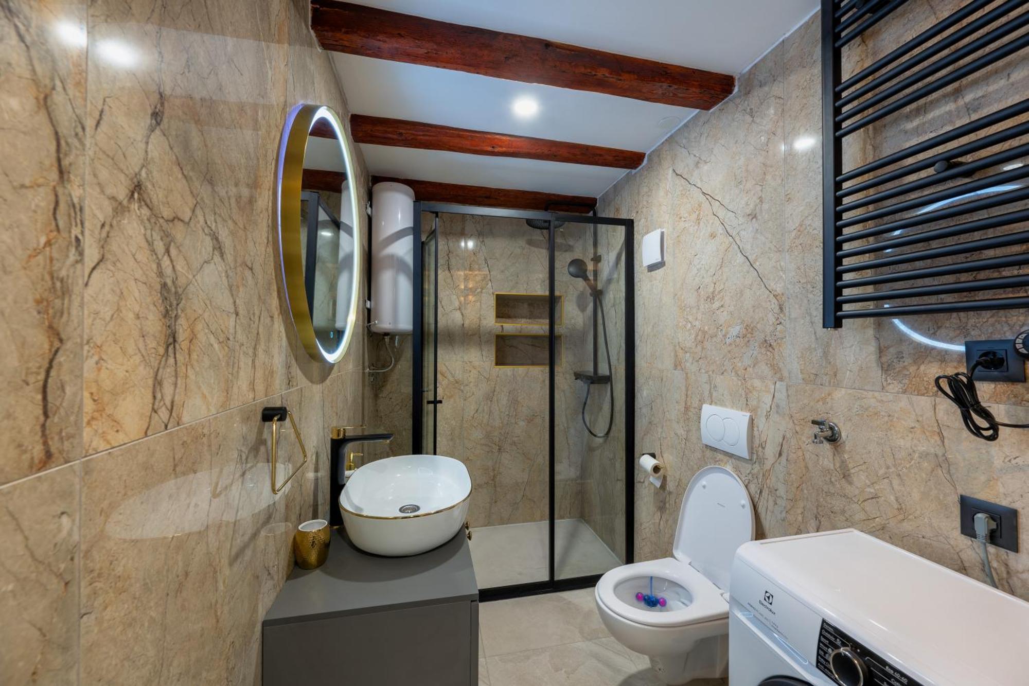 Bernard Deluxe Renovated Peaceful Old Town Gem Apartment Split Ngoại thất bức ảnh