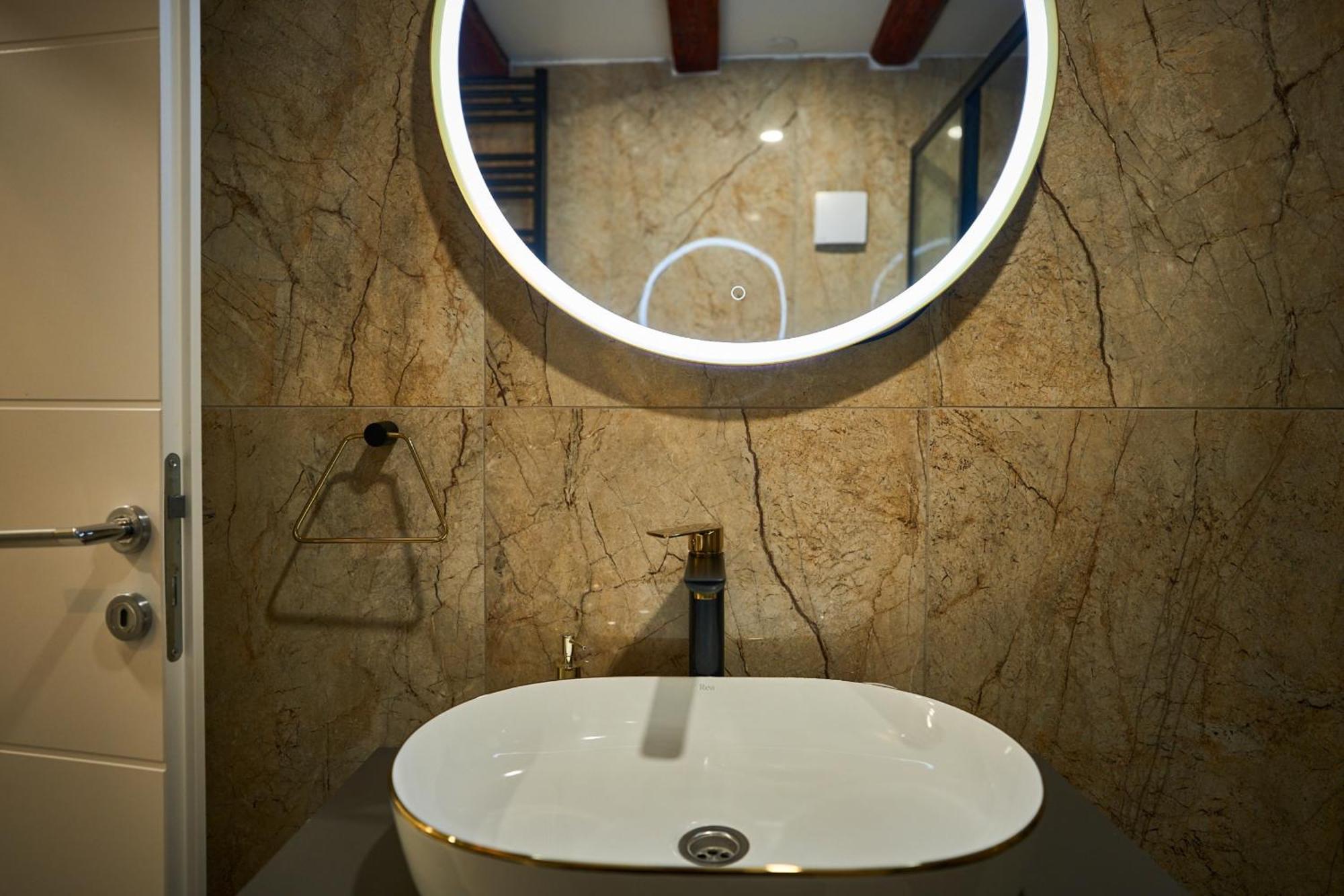 Bernard Deluxe Renovated Peaceful Old Town Gem Apartment Split Ngoại thất bức ảnh